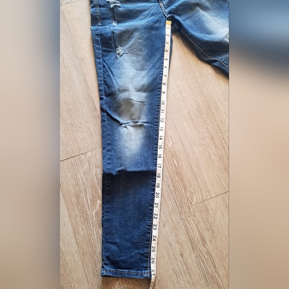 Levi's Size 9 Women's Distressed Skinny Jeans - Dark Blue - Picture 14 of 16